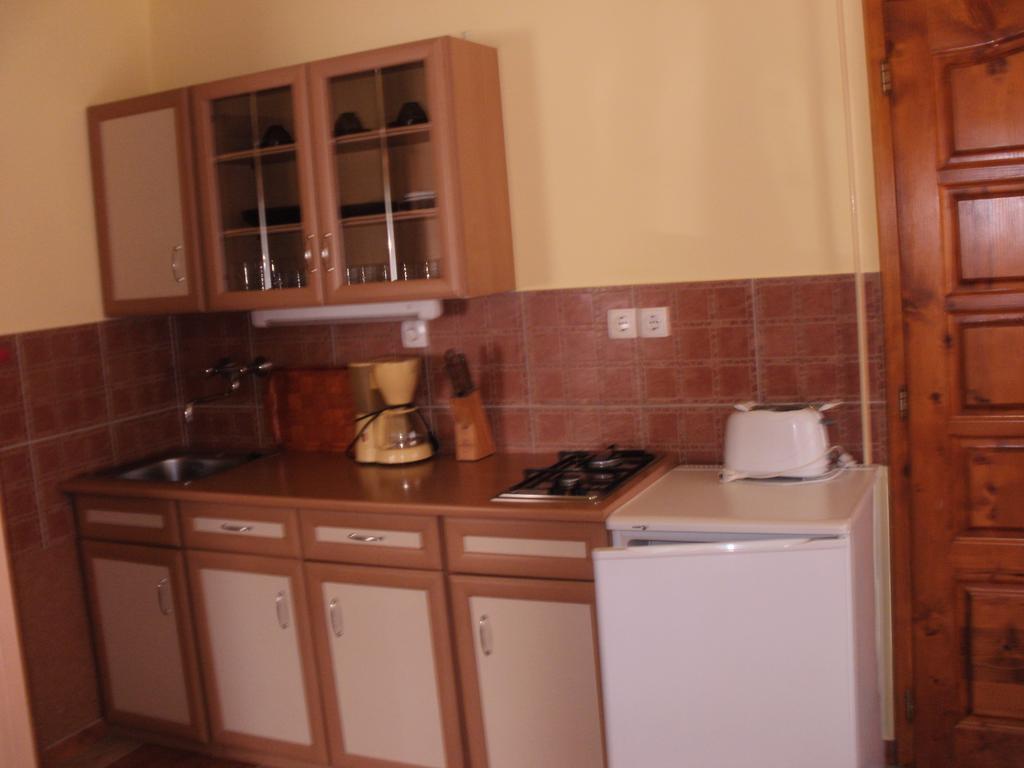 Bodzavirag Apartman 잘라카로쉬 외부 사진