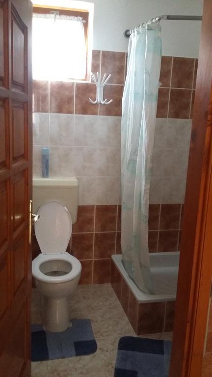 Bodzavirag Apartman 잘라카로쉬 외부 사진